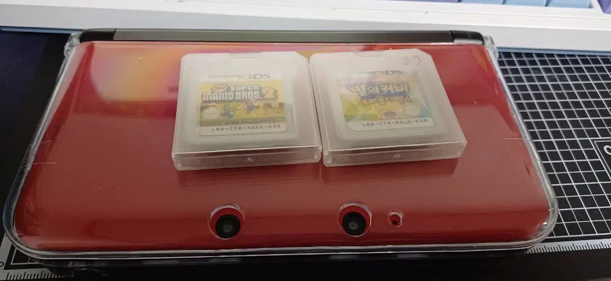 닌텐도 3ds xl + 칩 2개 팝니다