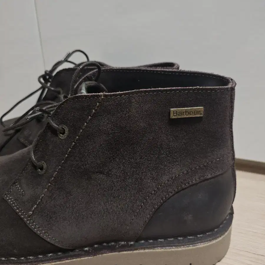 바버Kent Chukka Boot In Choco Suede. 270