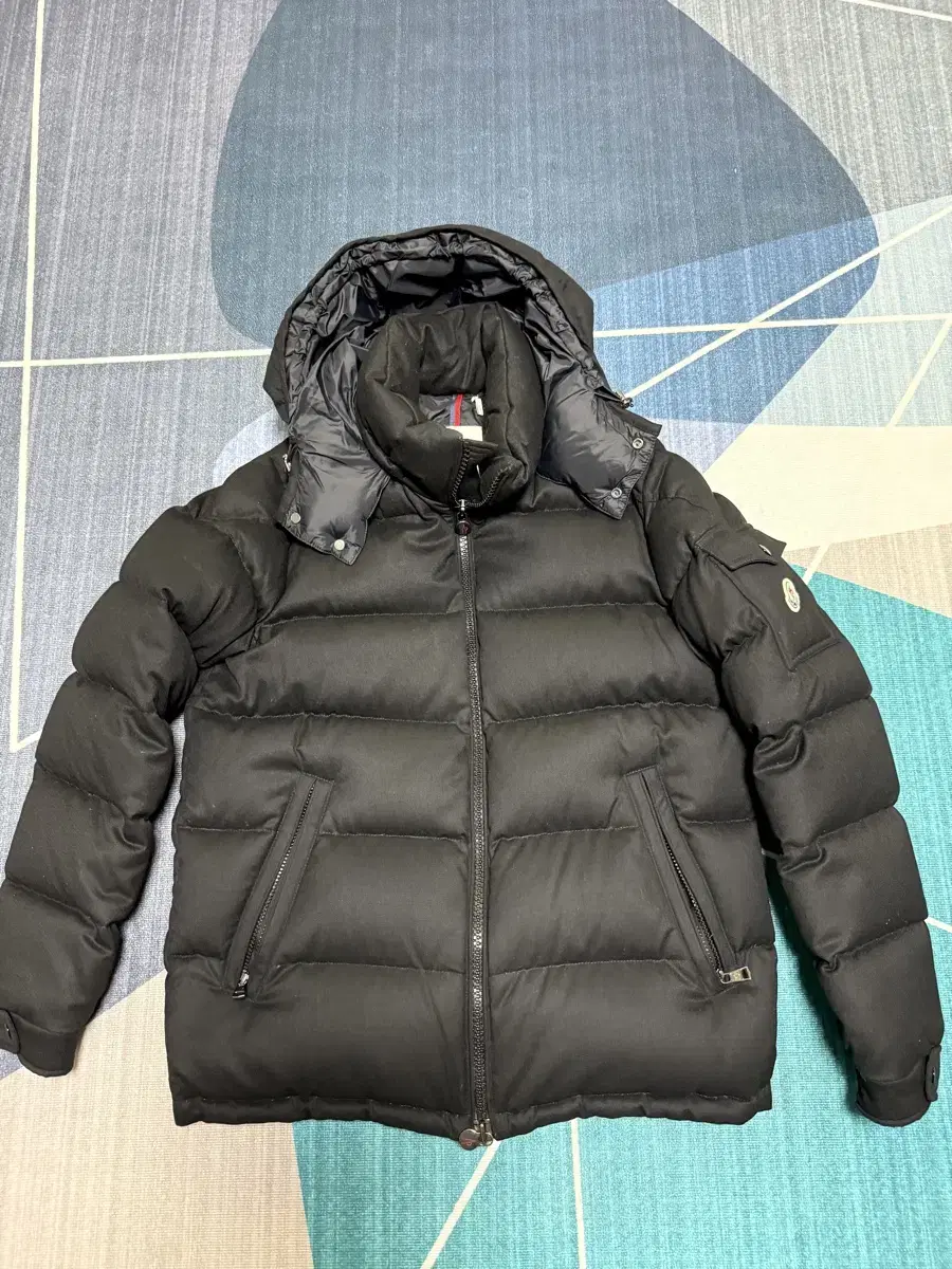 Moncler Montgenevre padded size 4 to sell