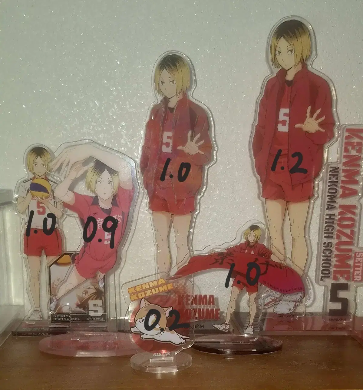 Sells Haikyuu Kozume Kenma acrylic 