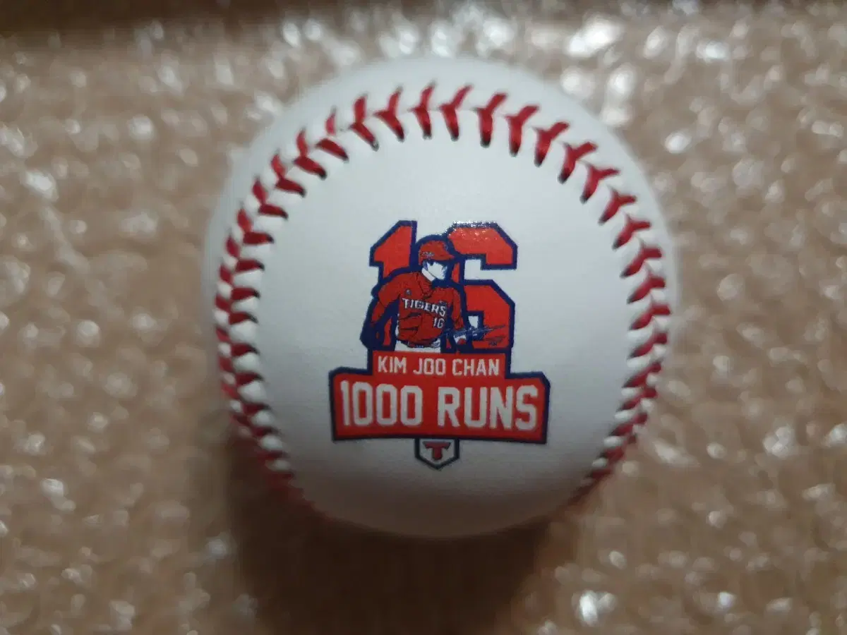 KBO 김주찬 1000득점 기념구