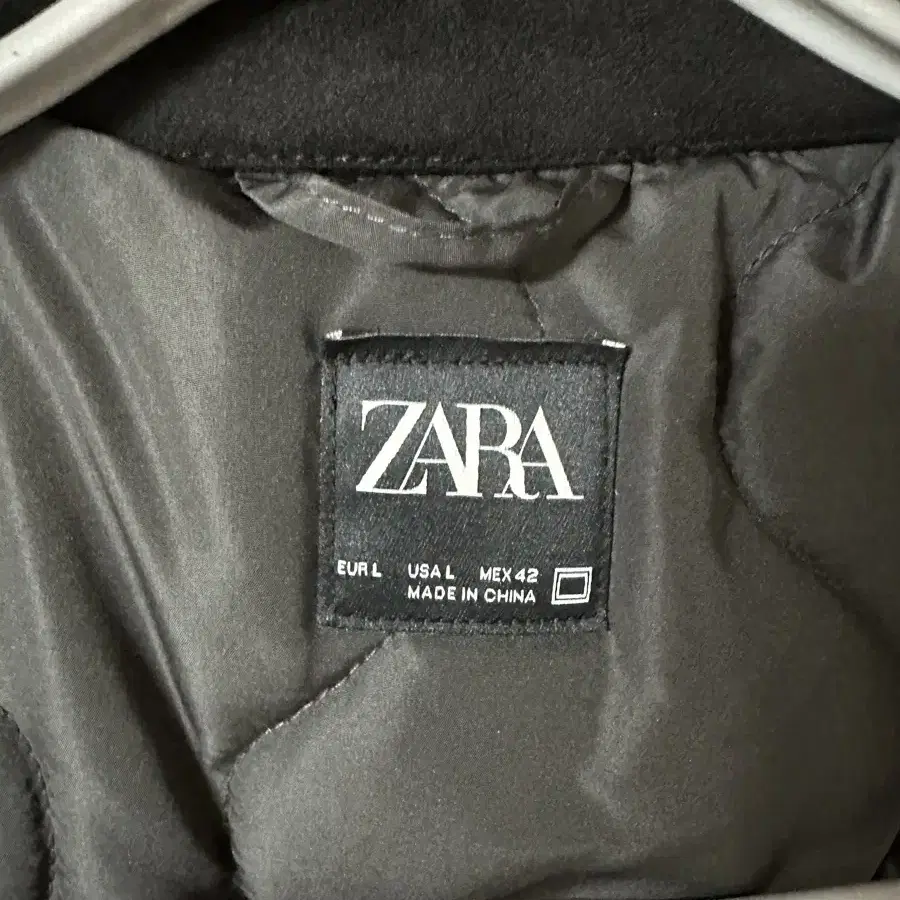 자라(ZARA) 스웨이드 자켓 L사이즈 새제품