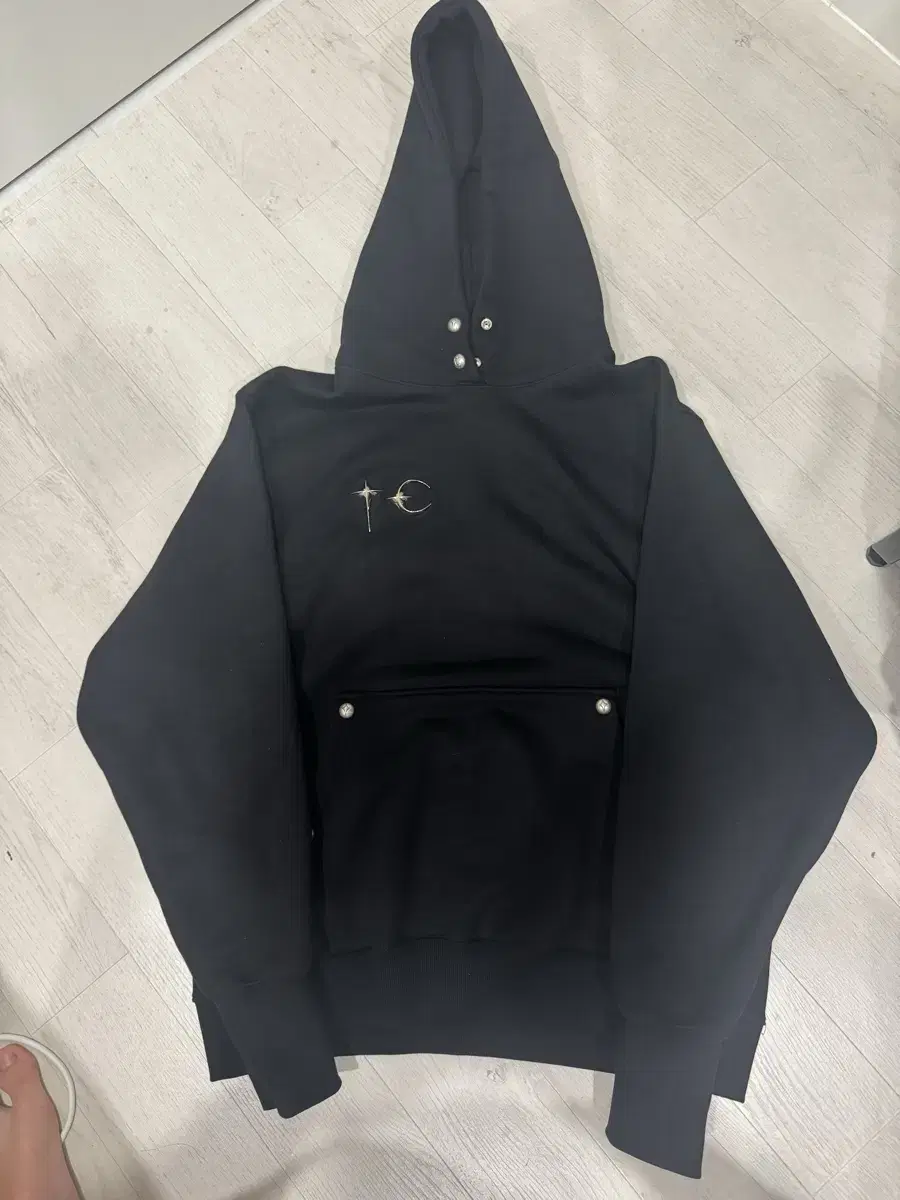 Floog Club Hoodie (2)sizes Quick sale