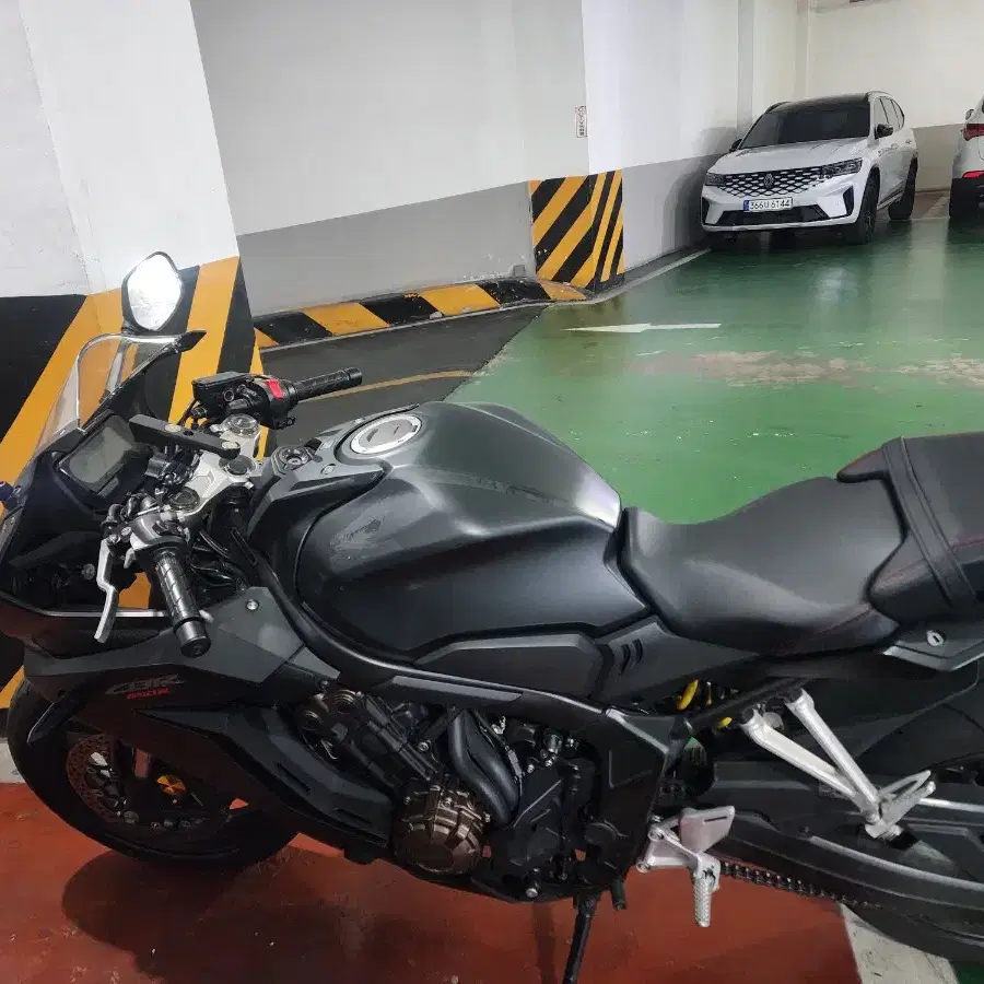 cbr650r 신차급 풀배기 팝니다