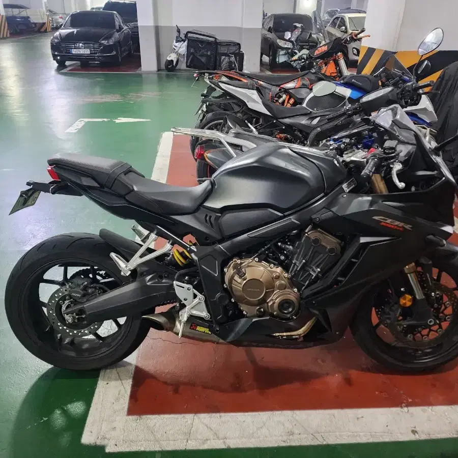 cbr650r 신차급 풀배기 팝니다