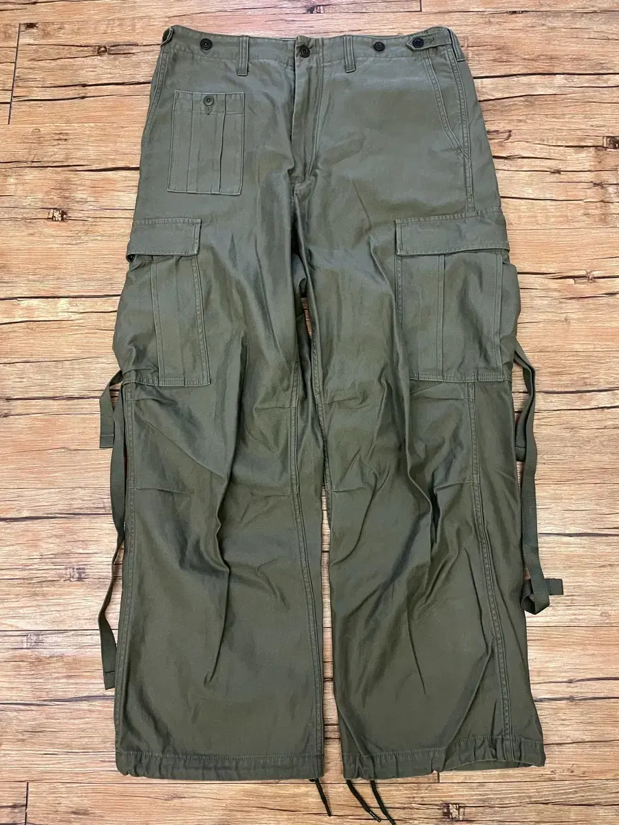 Nigel Carbon Amicago Trousers 34