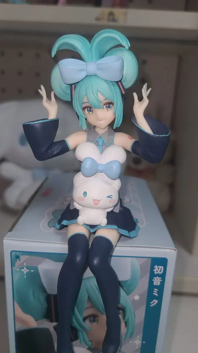 Hatsune Miku Cinnamoroll Collaboration Figures for sale!