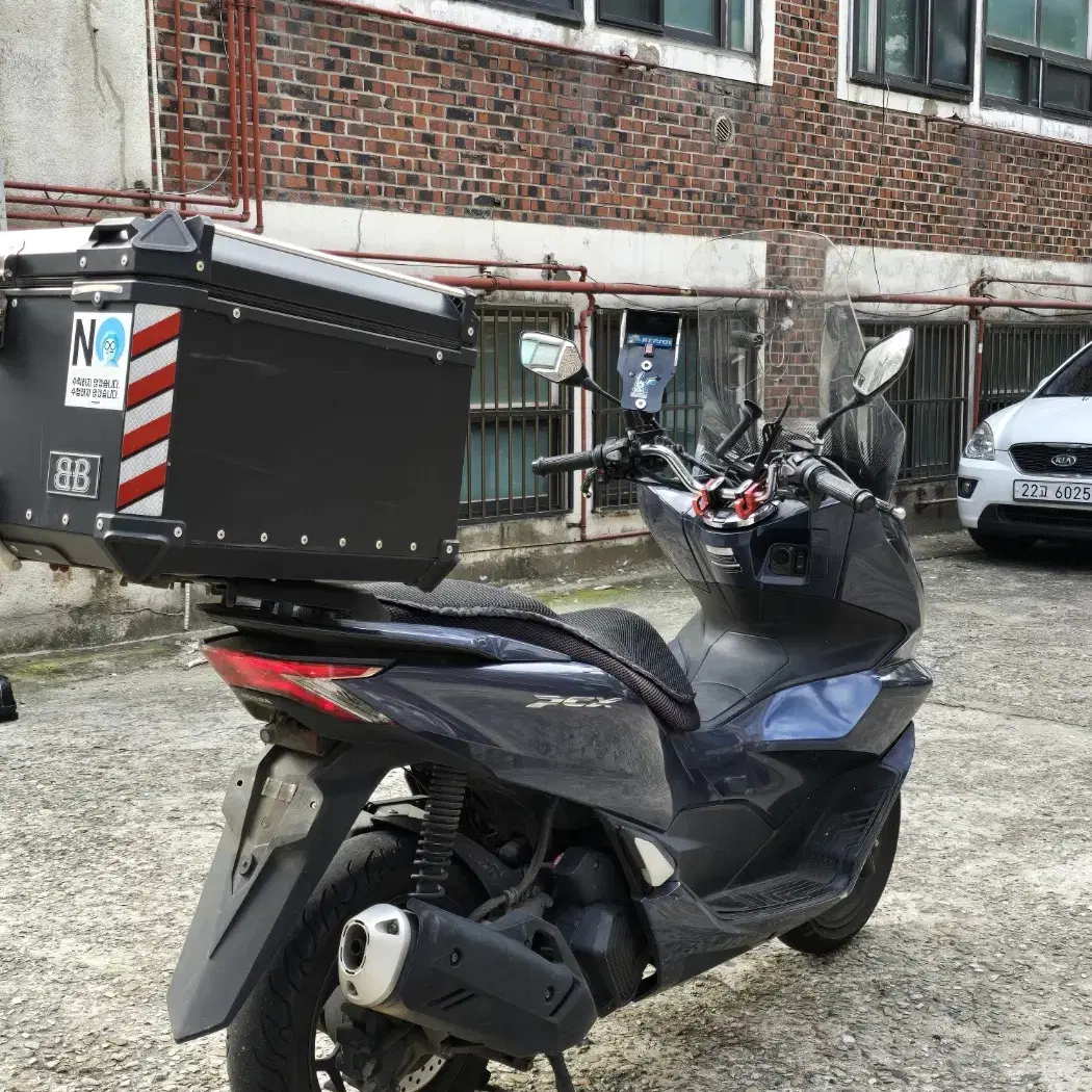 22년식 PCX125 ABS 배달세팅 팝니다