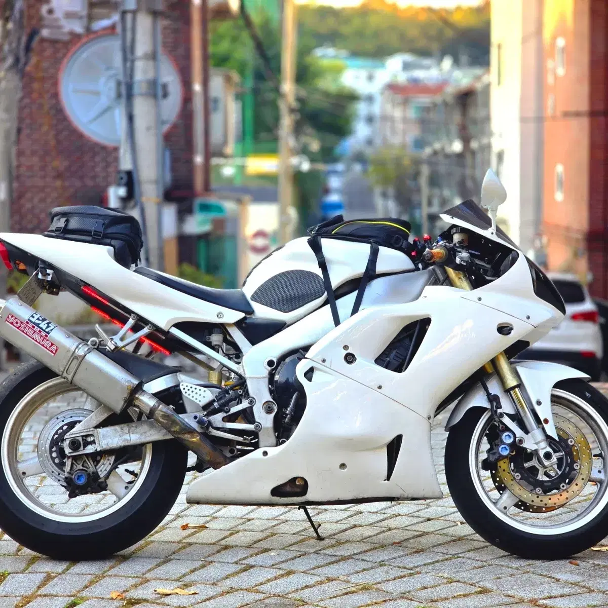 01년식 YZF-R1 화이트 판매합니다