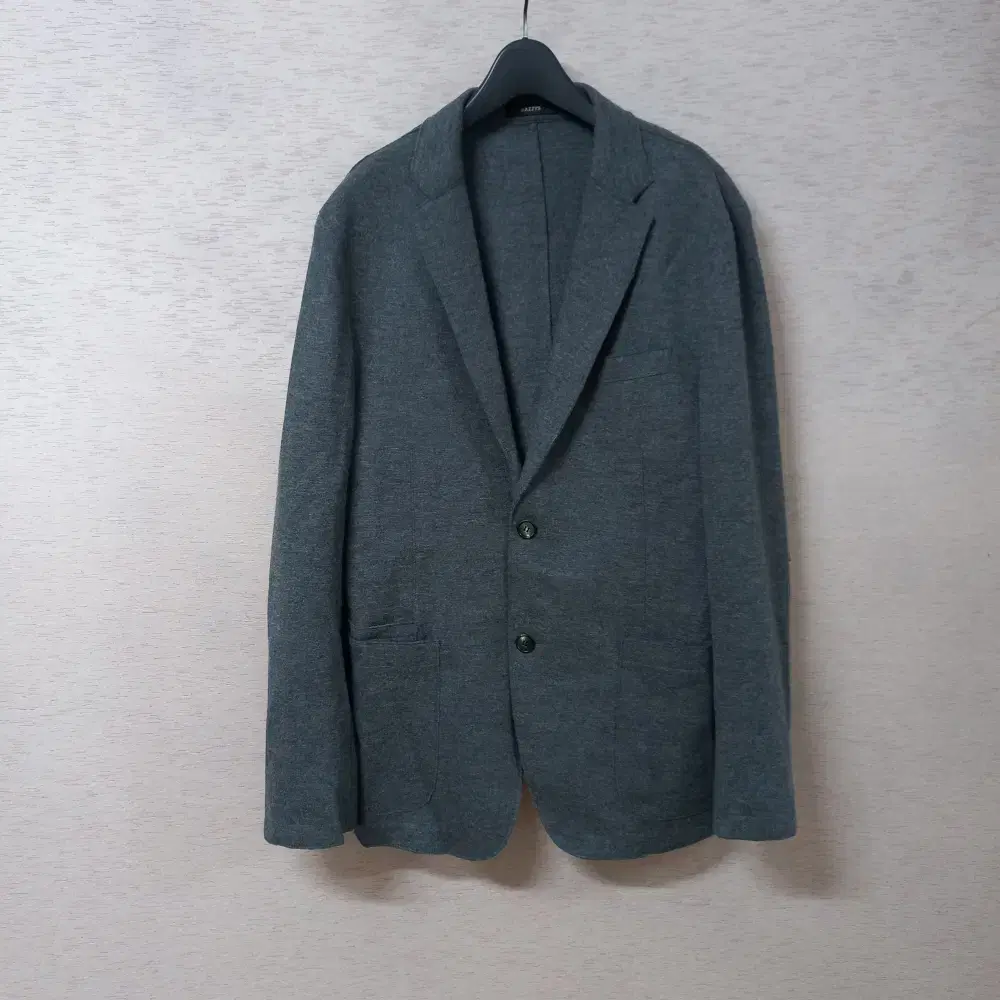 11-17/Hazy's Gray Jacket Men