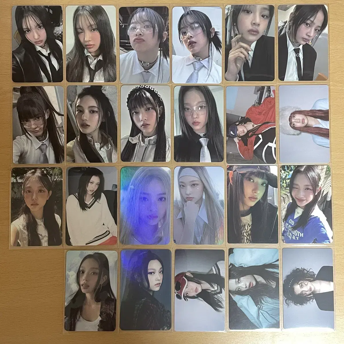 New Jeans photocard haerin hanni minji hyein danielle pre-order benefit unreleased photocard