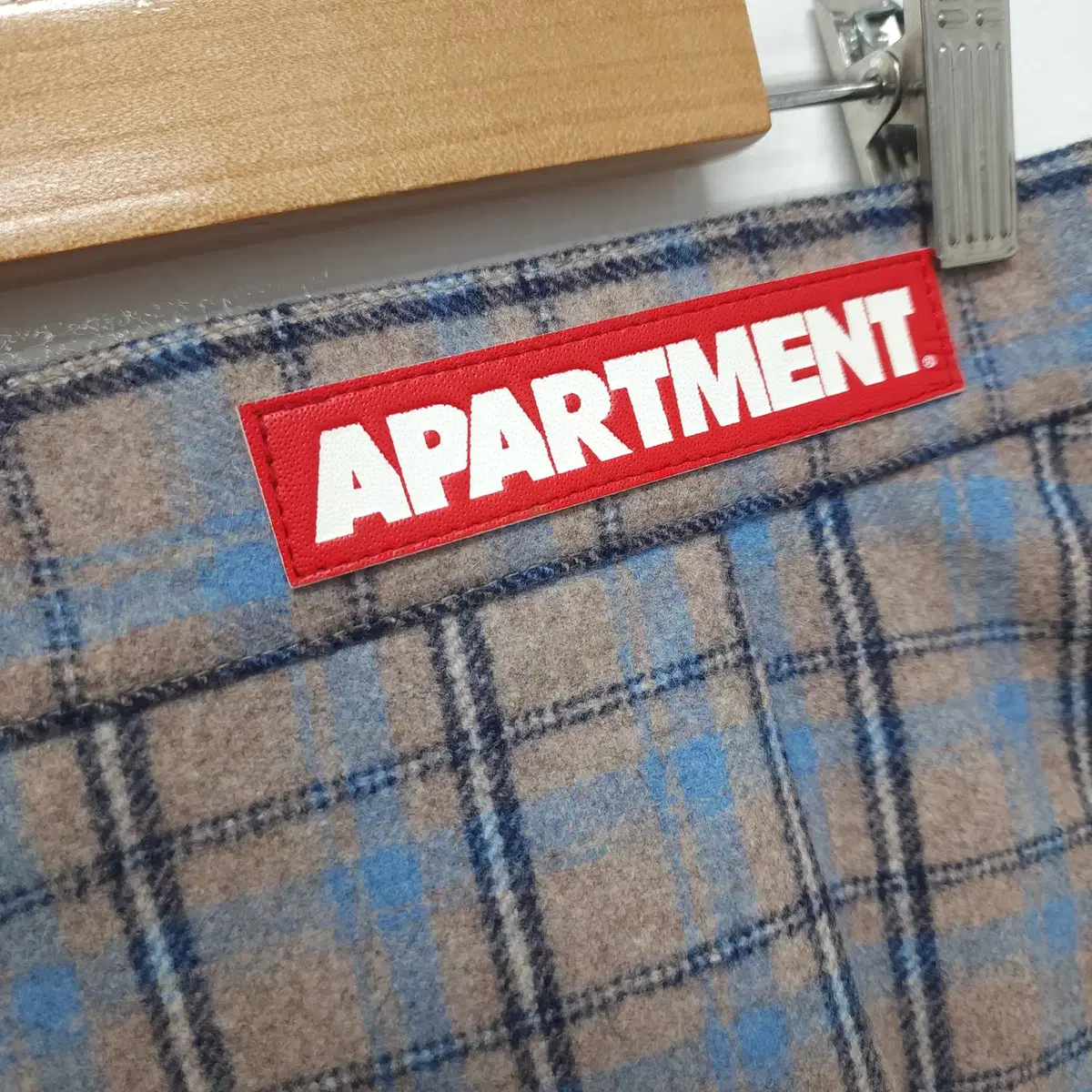 아파트먼트 APARTMENT 체크 미니스커트