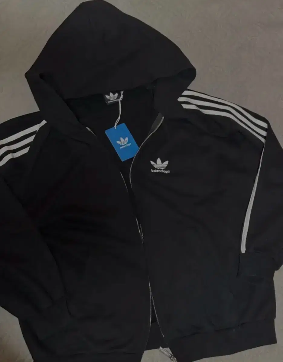 Balenciaga x Adidas Collaboration Hoodie Zip-up Black size S