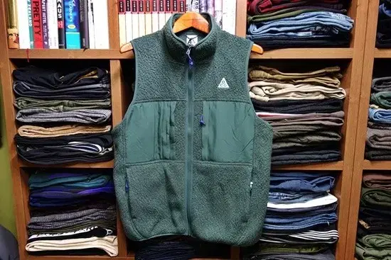 Nike ACG/Actic Wolf Vest Vintage Green / M (100)