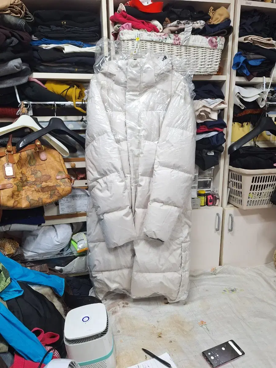 Habitat for Humanity. Hooded (removable) goose down long~ padding :최저가~.