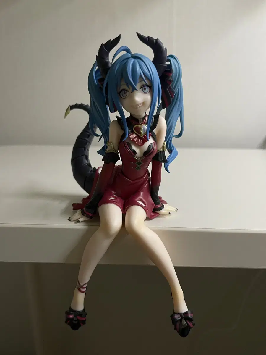 Villain Hatsune Miku Noodle Stopper Figure (with box)