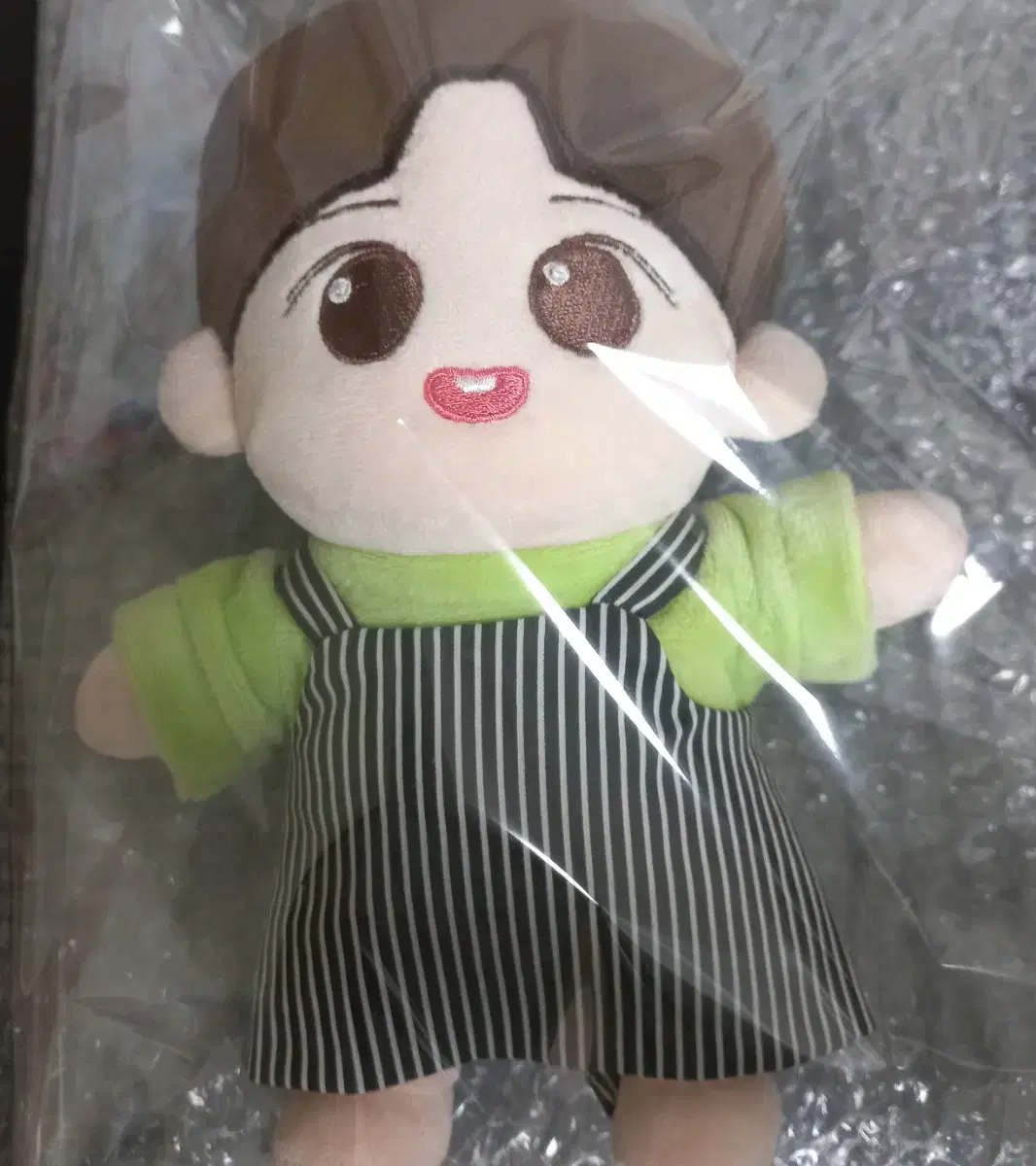 Quick sale))nct jungwoo 20cm doll