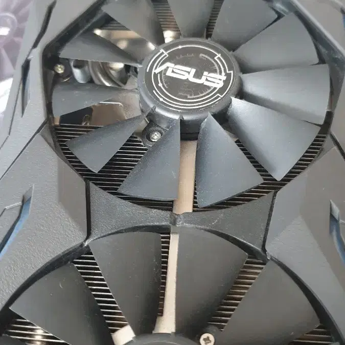 ASUS ROG STRIX 1070 O8G