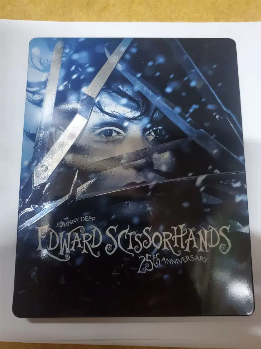 Blu-ray Steelbook Scissorhands.