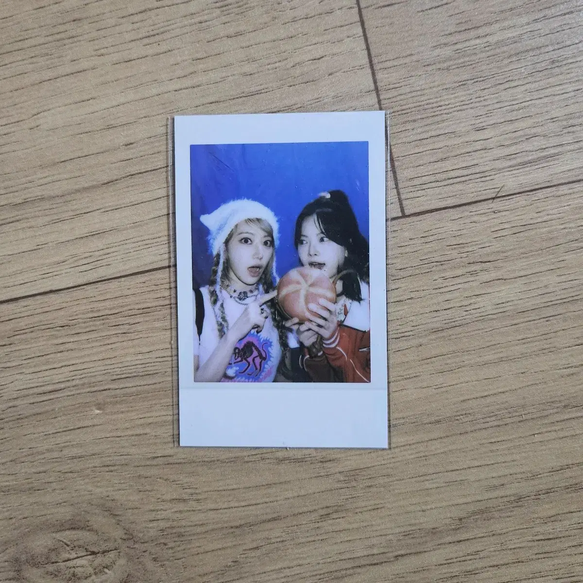 le sserafim crazy munch photocard sakura&eunchae