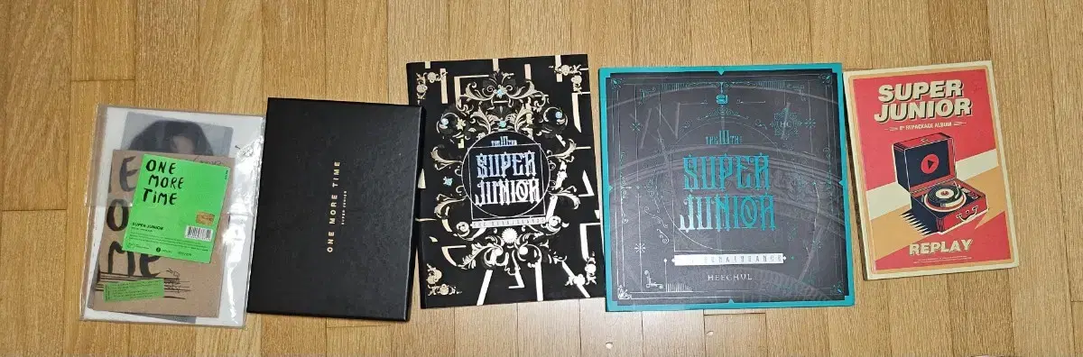 Quick sale) super junior Sell albums, photo books.