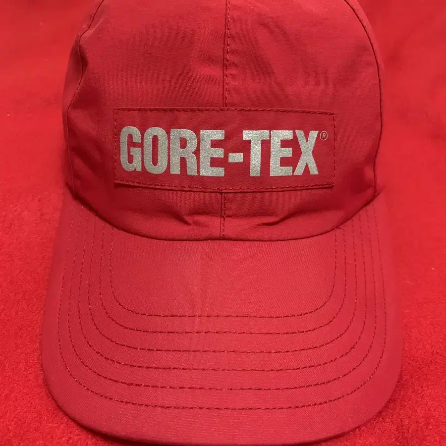 슈프림 FW18 GORE-TEX 6-Panel 캡