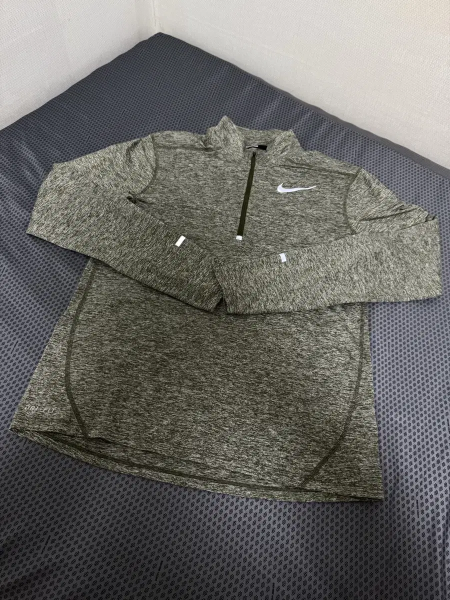 Nike Vahn Zip-Up Drill Top Training Top M