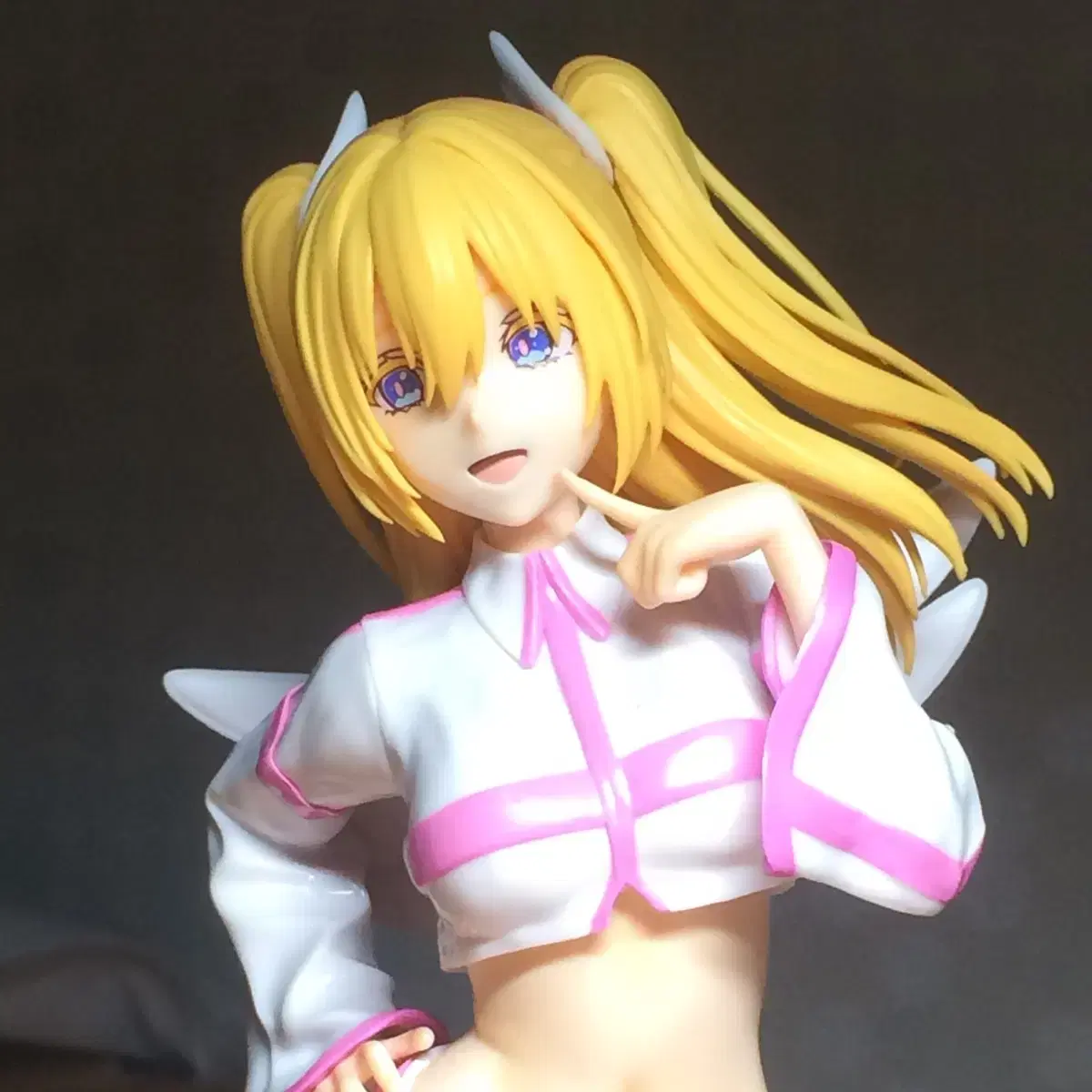 Bishoujo Figures/ 2.5D Statues/ Amanori Lisa