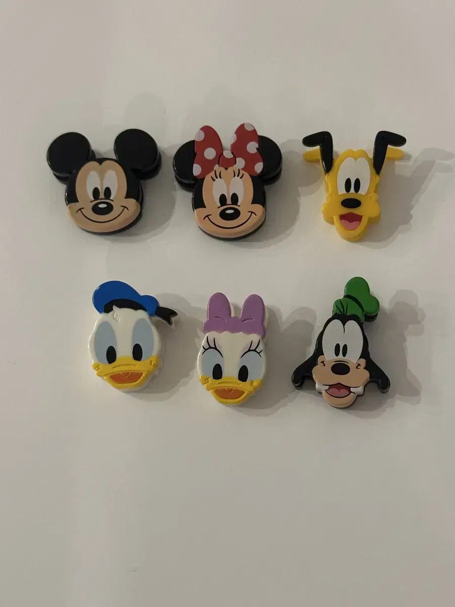 Disney Tongs (sold in bulk)