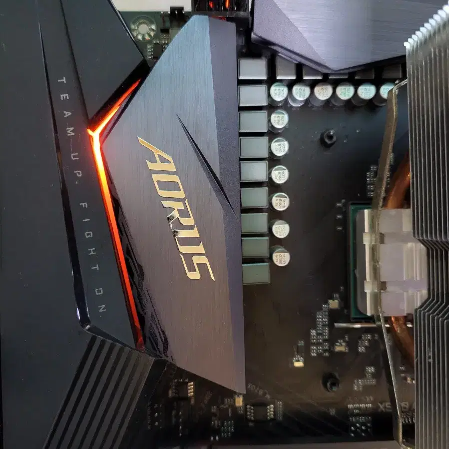 컴퓨터 부품 메인보드 GIGABYTE X570 AORUS ELITE