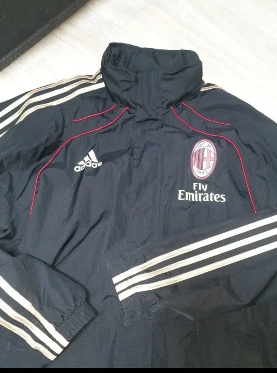 Adidas AC Milan Windbreaker