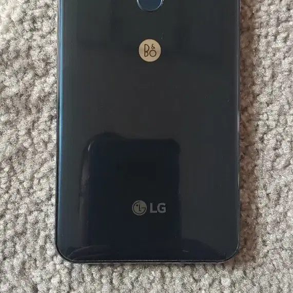 LG V30 스마트폰 팝니다