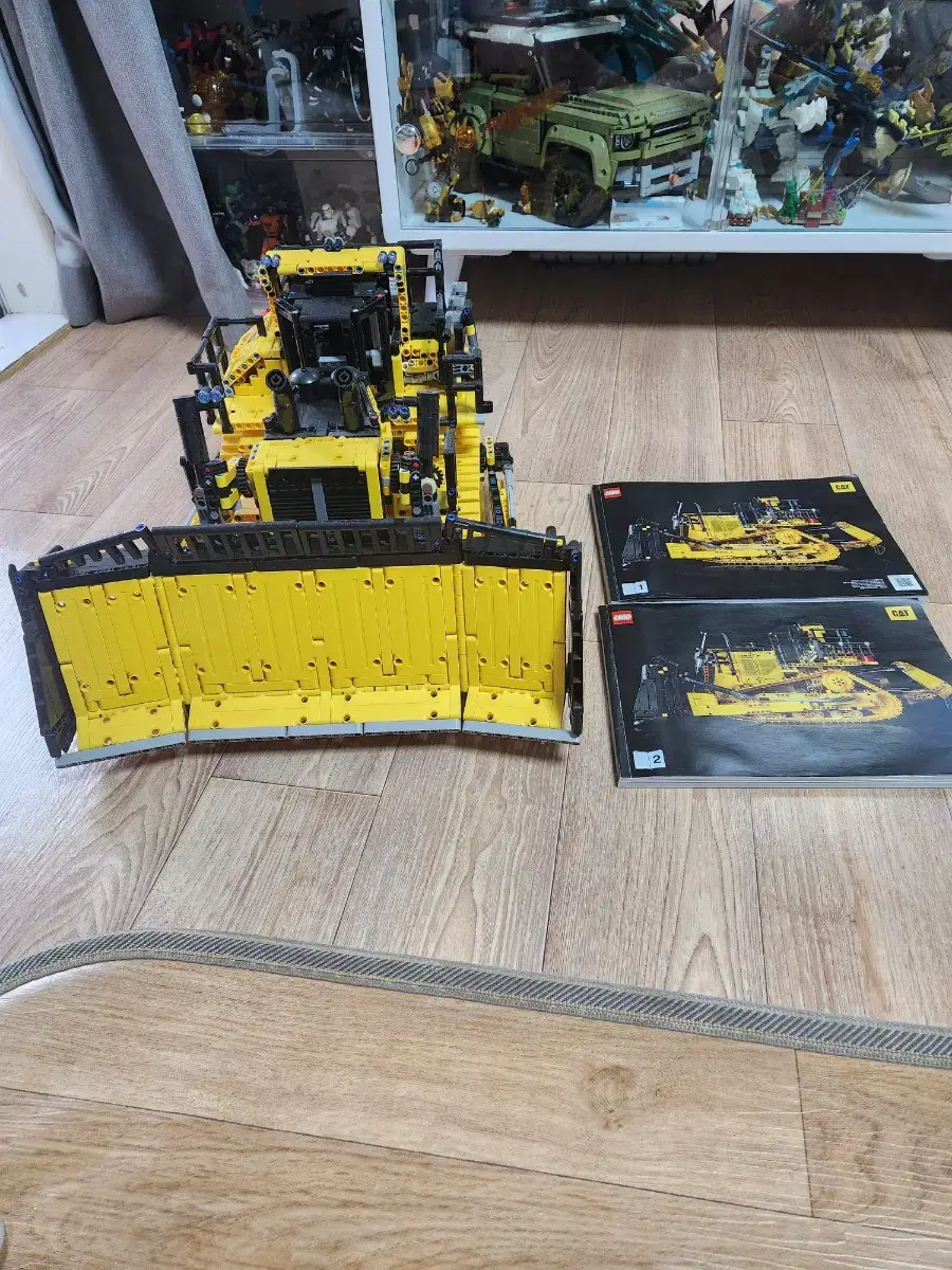 LegoTechnicCATBulldozer42131