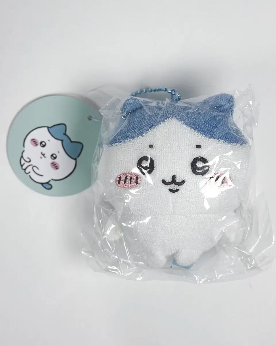 [Unsealed] Hachiware Towel Material Mascot Doll