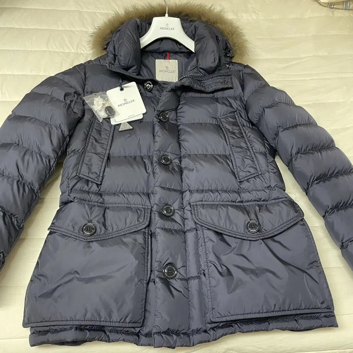 Moncler Cluny size 4 new in box