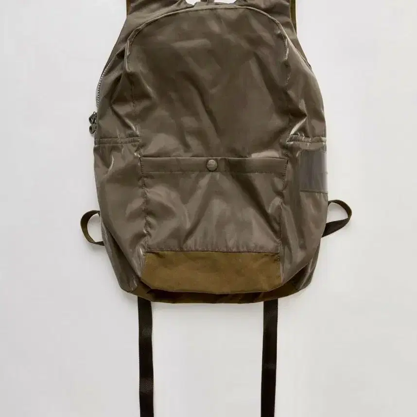 Our legacy slim backpack 아워레가시 슬림 백팩