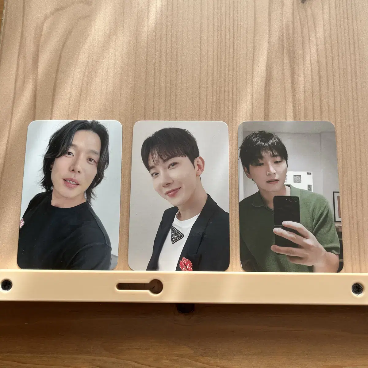 2AM to A.M. lightstick Configuration photo card