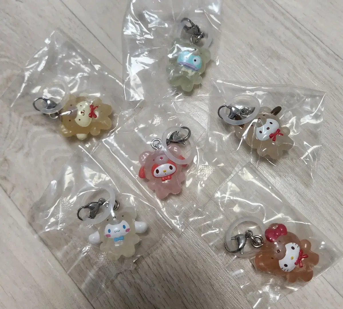 Sanrio Latecuma Mejirushi keyring Gacha Figures Pochako Han Gyo-dong Kitty Pompompurin