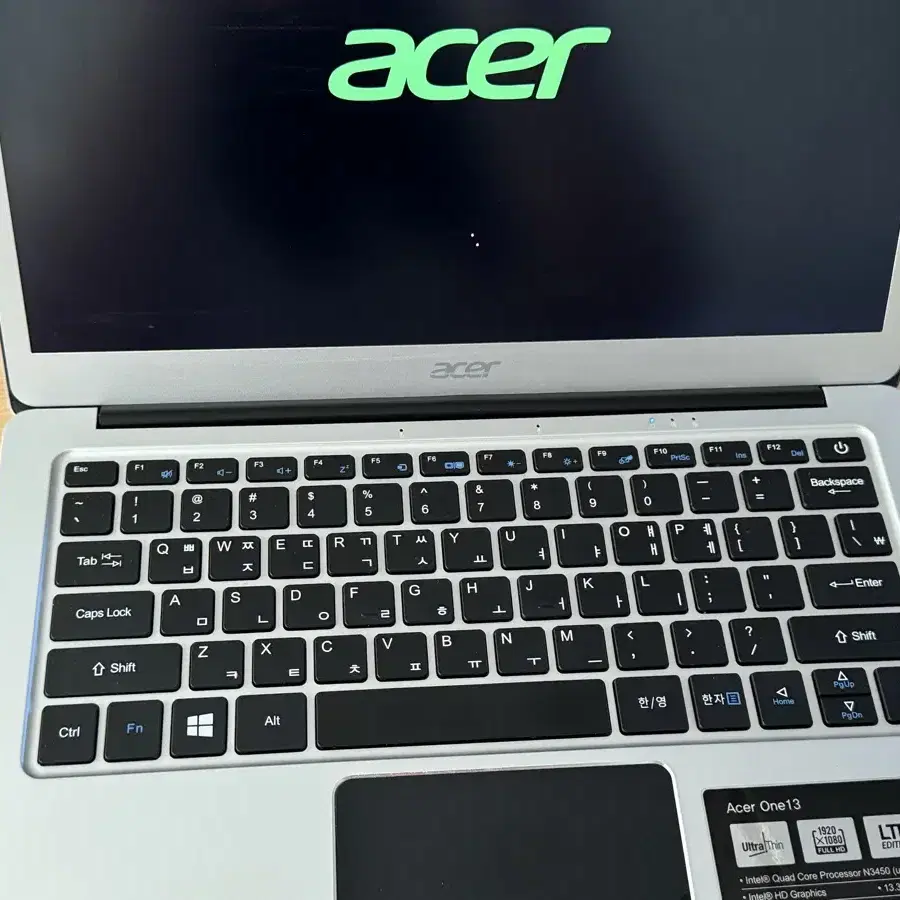 에이서 원 Acer one 13 Z3117-LTE