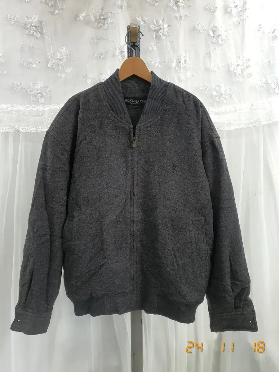 Yves Saint Laurent Jacket 95 gray