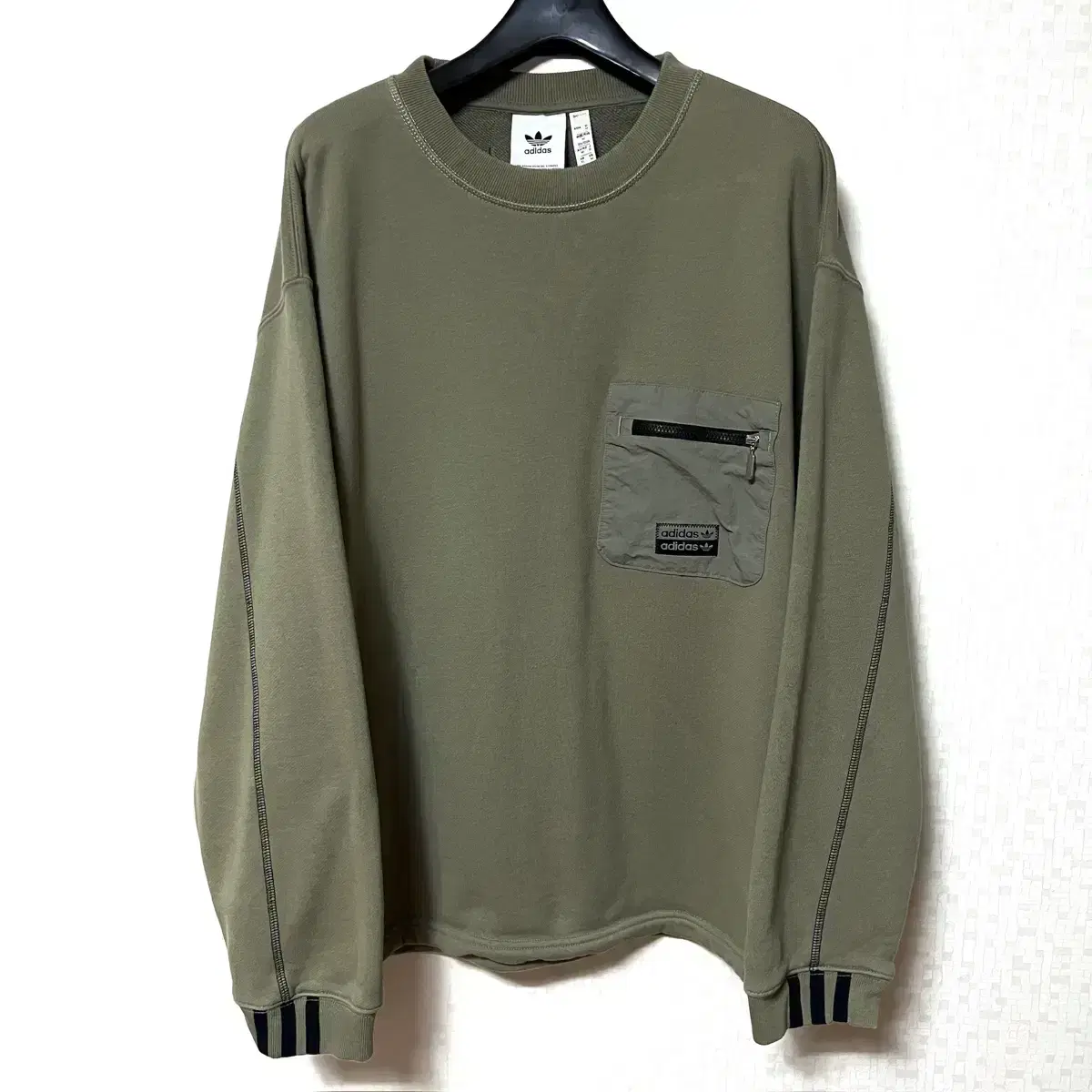 [XL,105]Adidas Pocket Long Sleeve Tee Khaki