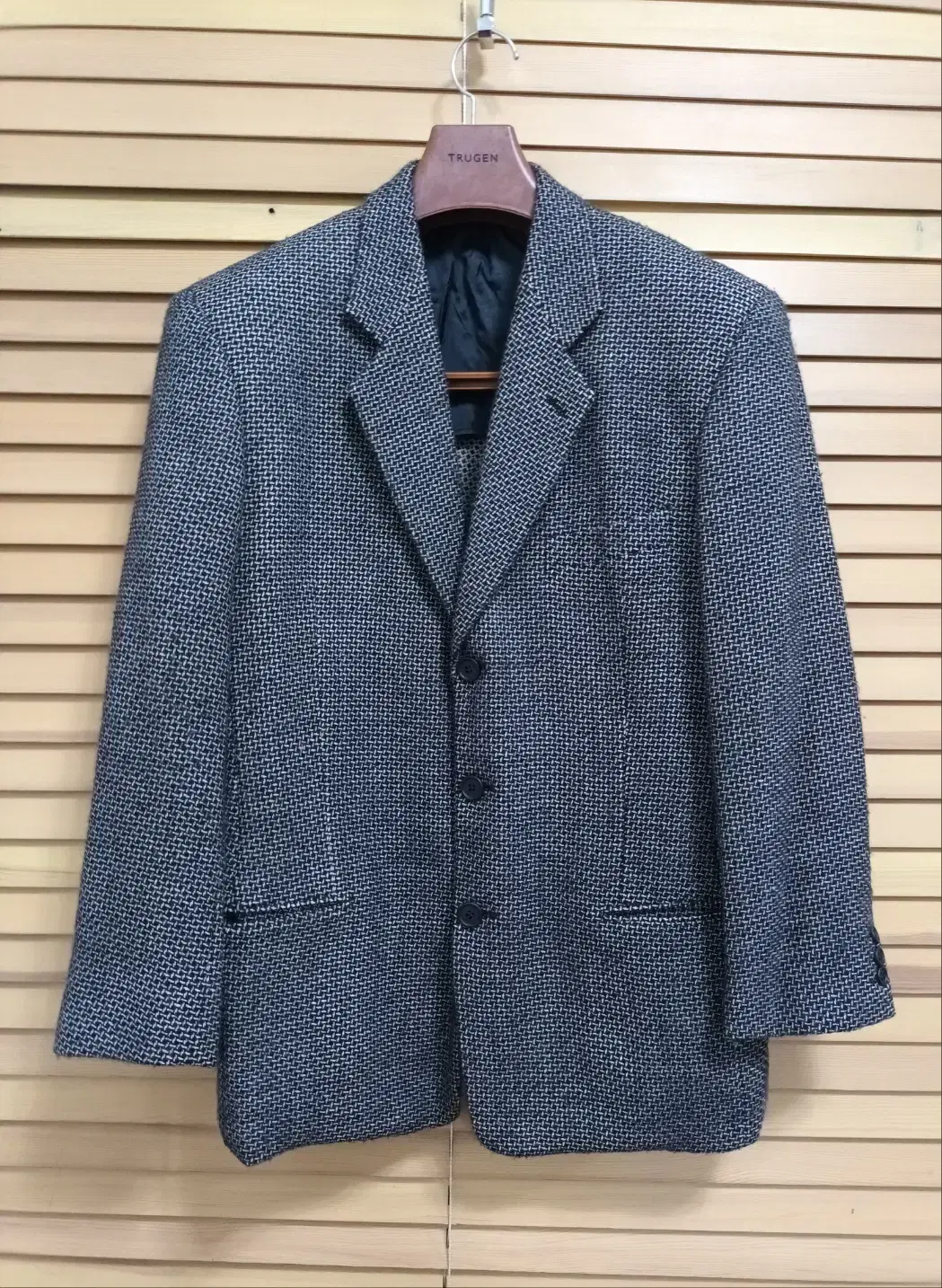 Giorgio Armani Tweed and wool jacket size 38