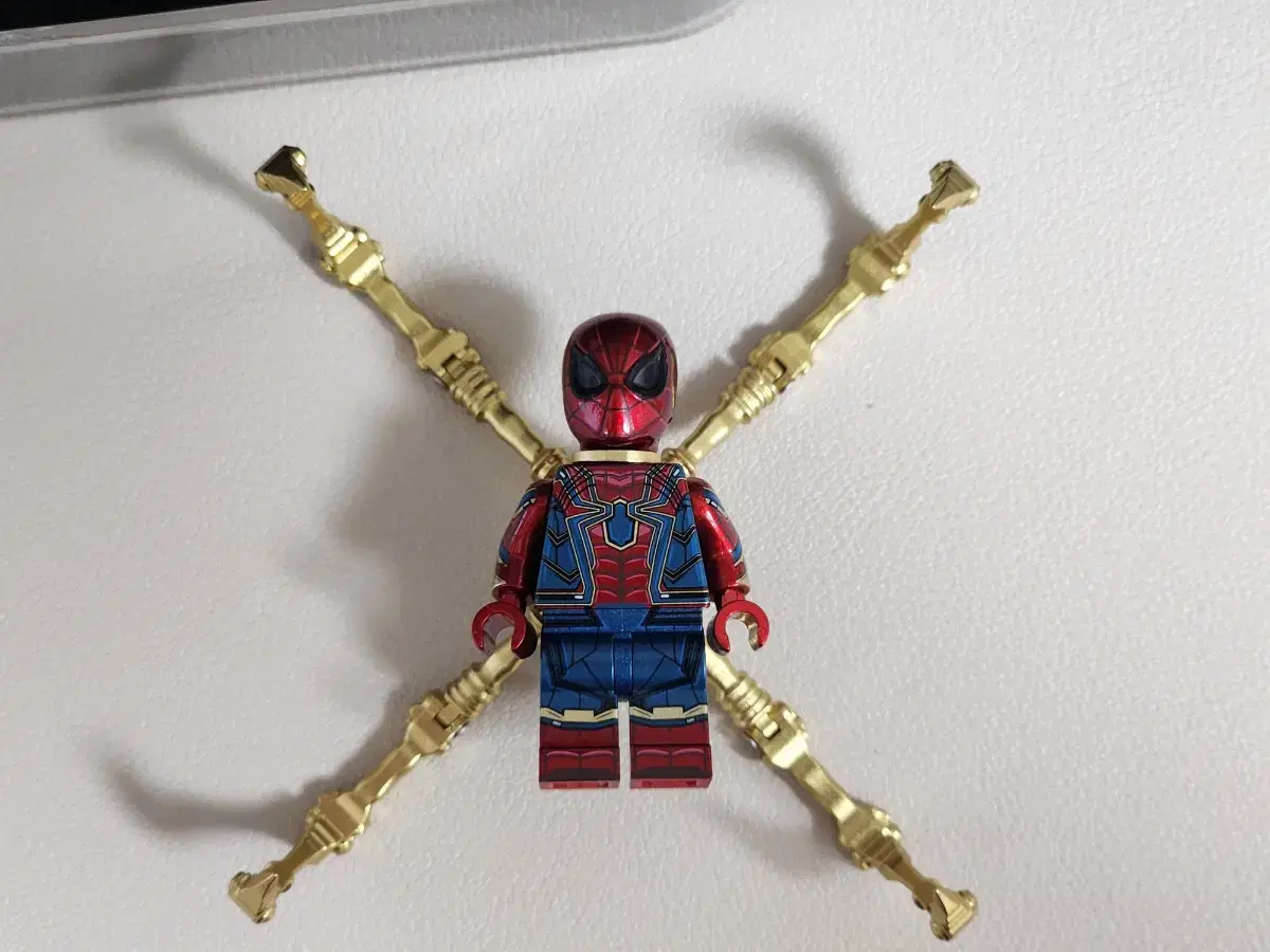 LEGO Customizable Spider-Man (The next defender) Limited Edition