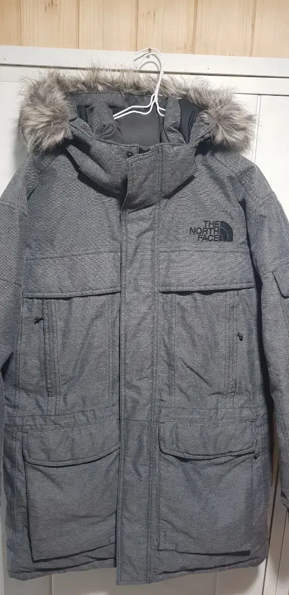 The North Face Highvent Goose Down Puffer Safari Hooded Coat (100)