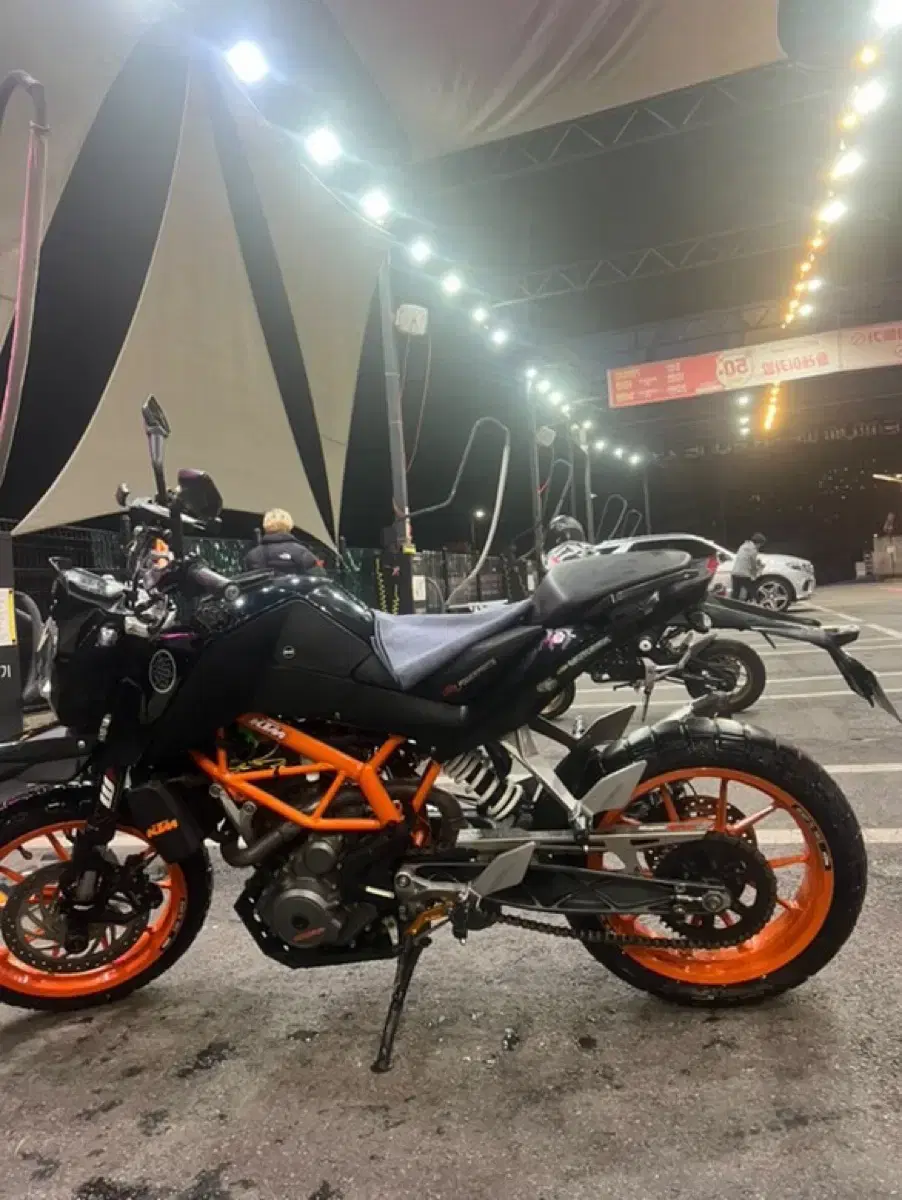 KTM 듀크 390 2016