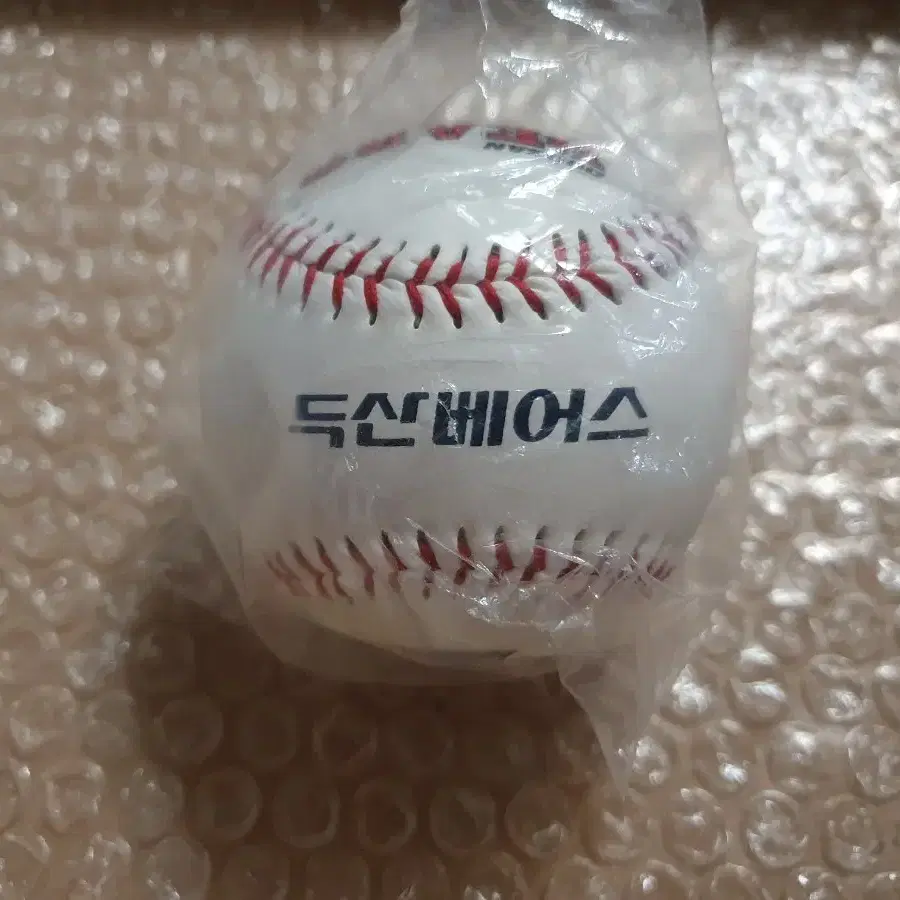 KBO 장원준 100승 기념구