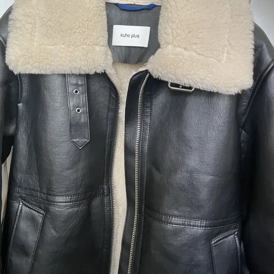 구호플러스 Signature Shearling Faux Leather J