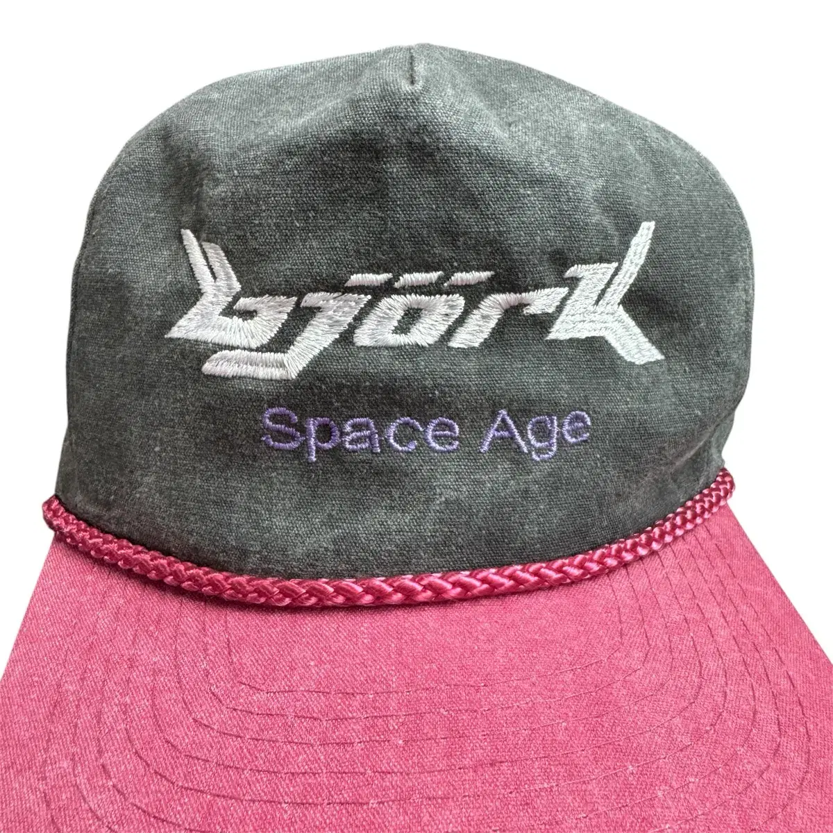 빈티지 90s Bjork Cap 비요크 스페이스 에이지 모자