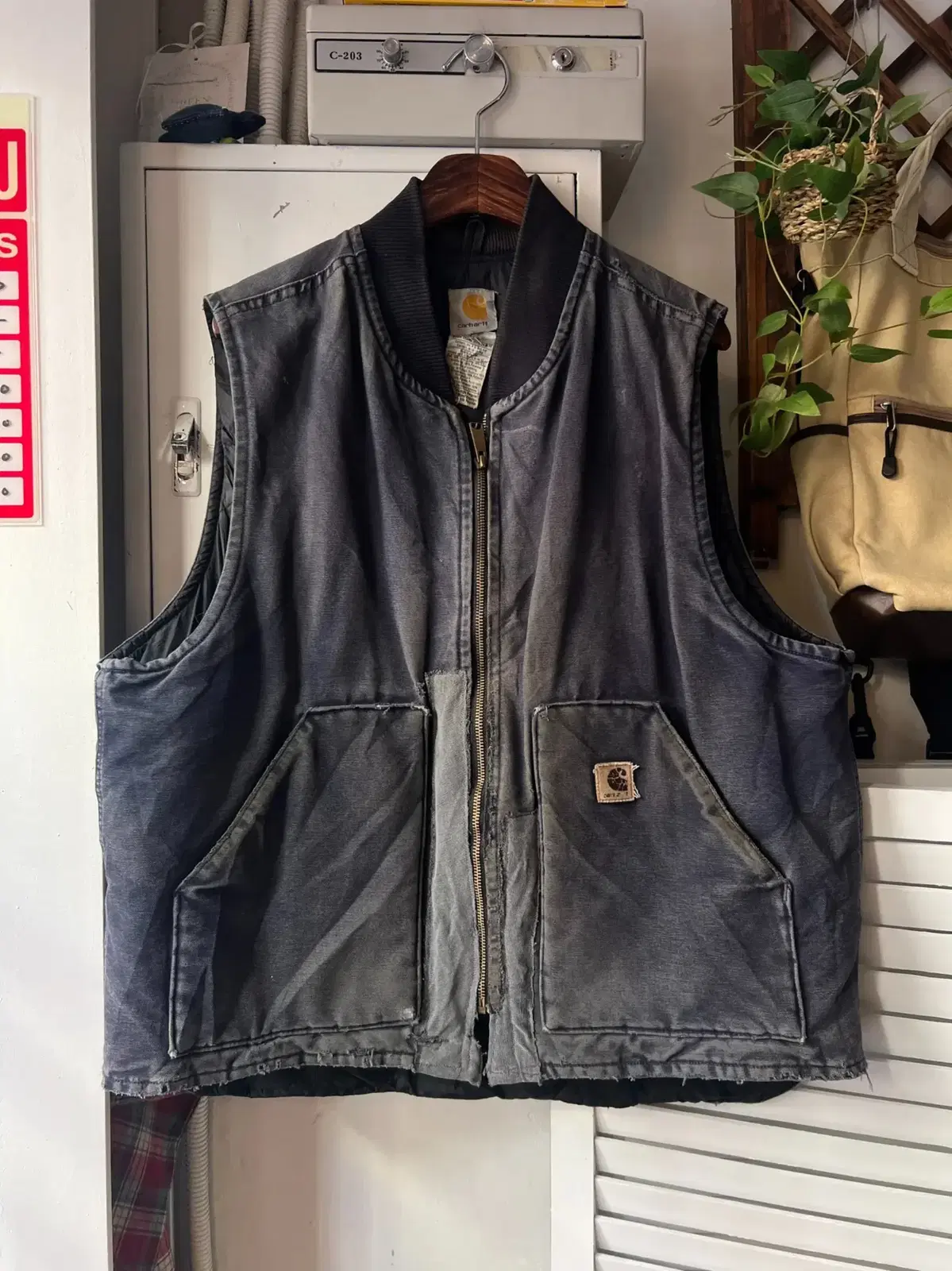 [L]Calhart Vintage Wash Canvas Work Vest