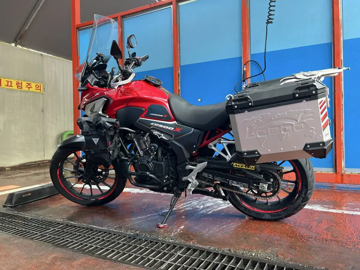 21년식 CB500X 풀옵션 16,xxxkm 판매합니다.